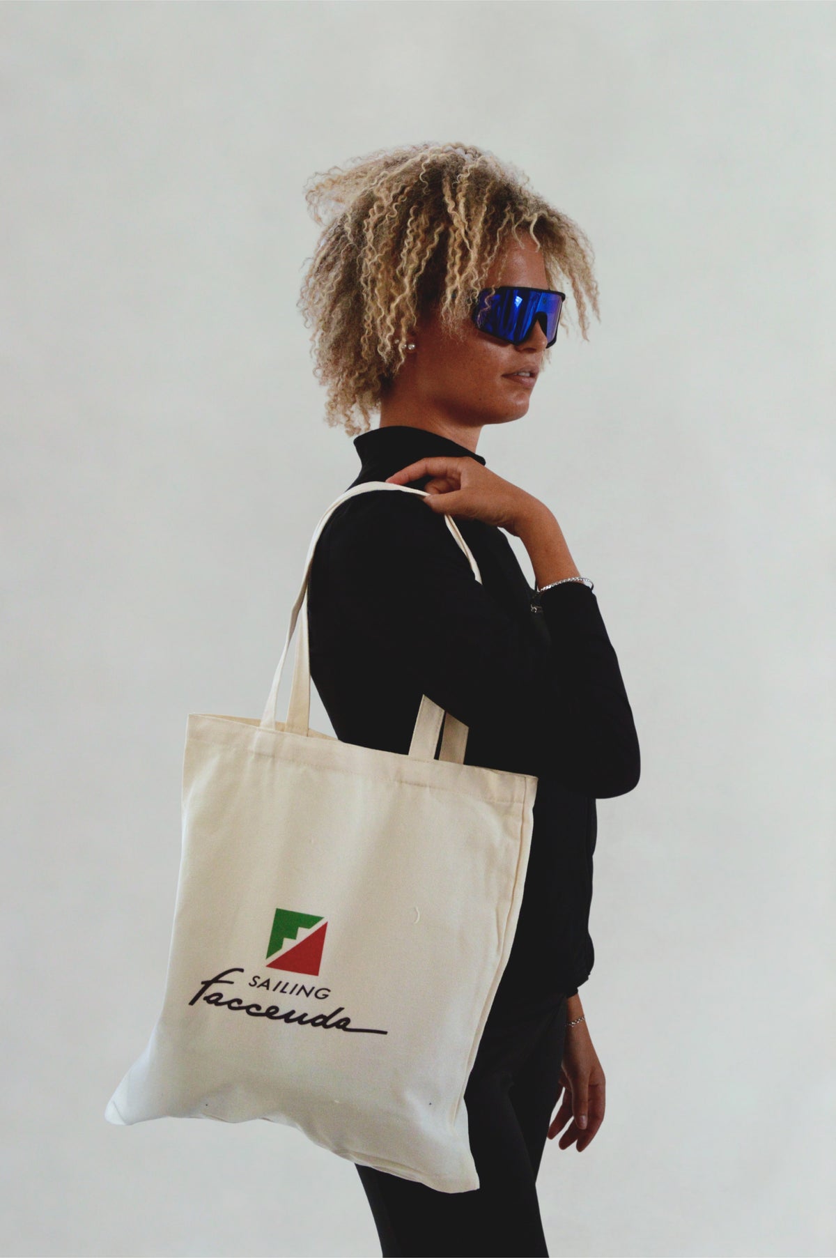 Shopper in tela logata
